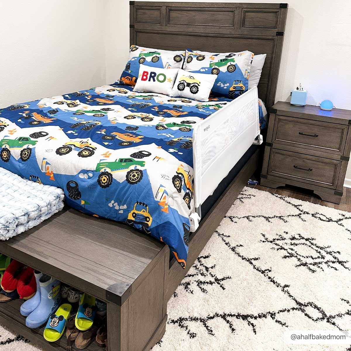 Emlenton Berber Shag with Tassels - Clearance