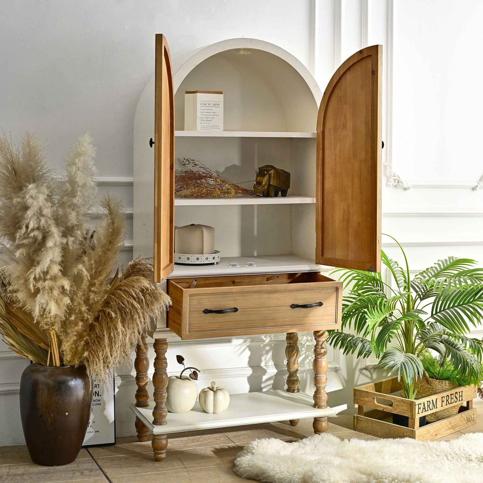 Arched Flower Carved Door Accent Sideboard Cabinet With 1 Drawer And Shelf, Cabinet For Kitchen - Natural / White