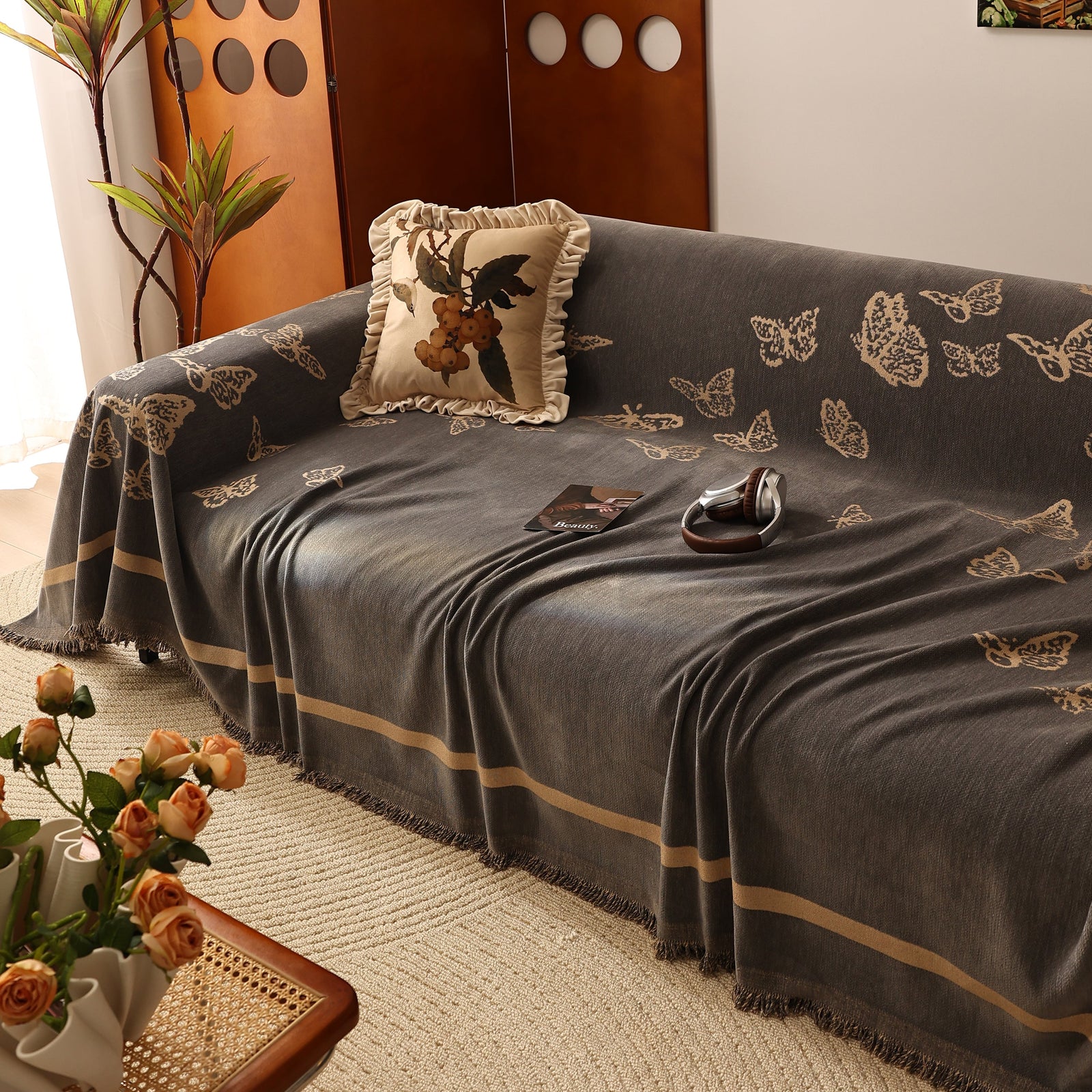 Butterfly Jacquard Soft Couch Blankets Cover for Couch Reversible Modern Sofa Slipcover Throw Covers