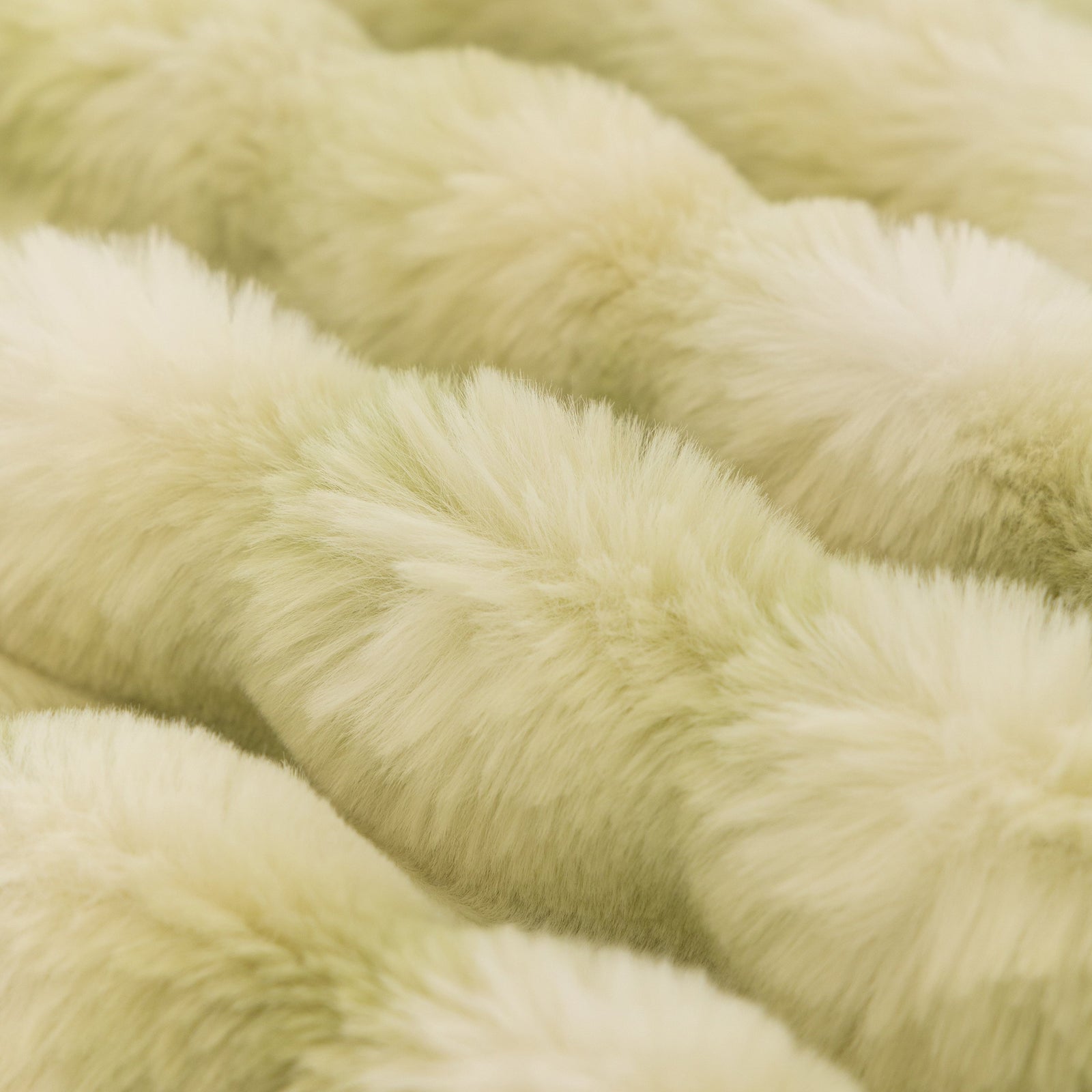 Thick Faux Fur Couch Cover Fluffy Fuzzy Warm Washable Furniture Protector for Kids Pets