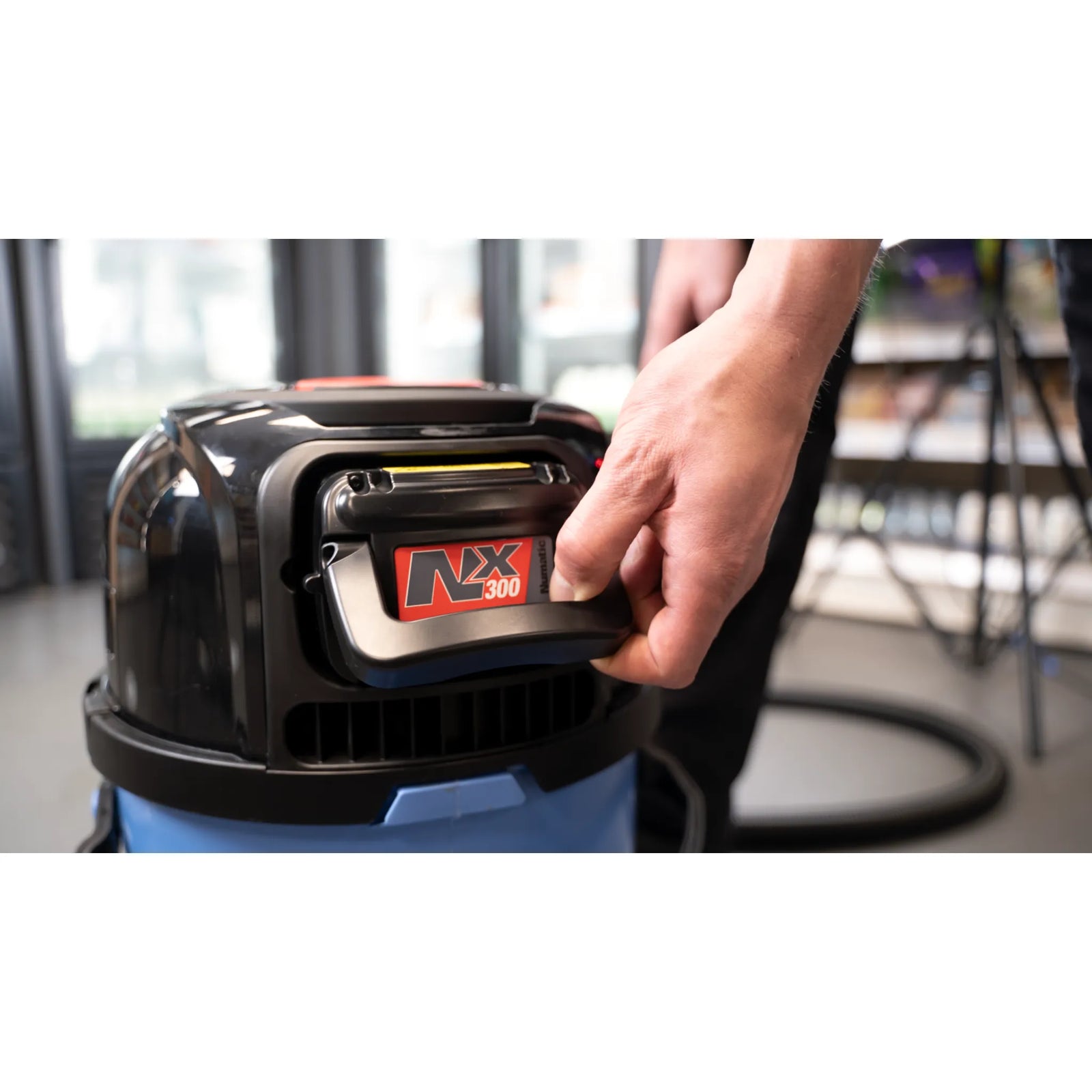 NaceCare WVB 370NX Wet & Dry Vacuum with A11 Kit, Powered by NX300 Battery System