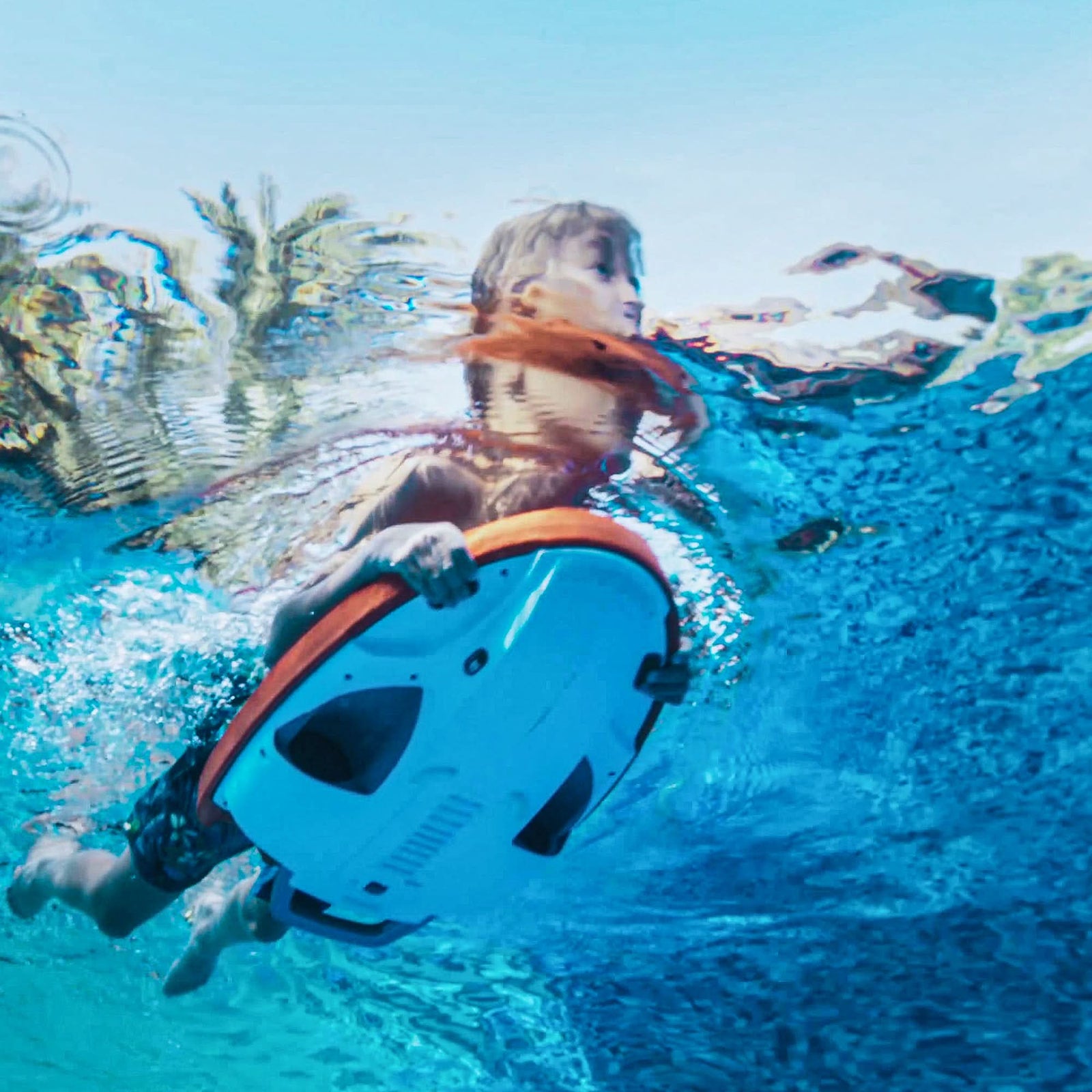 Swii - Electric floating swiming board