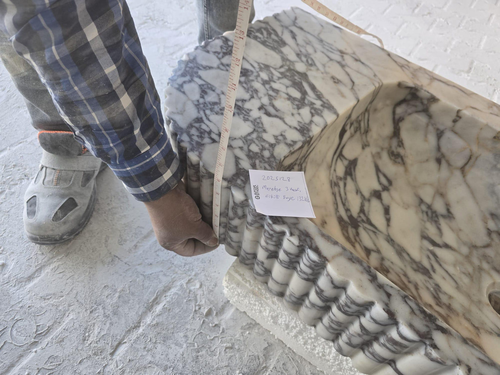 Calacatta Viola Marble Wall-mount Bathroom Vanity carved from Solid Block (W)20