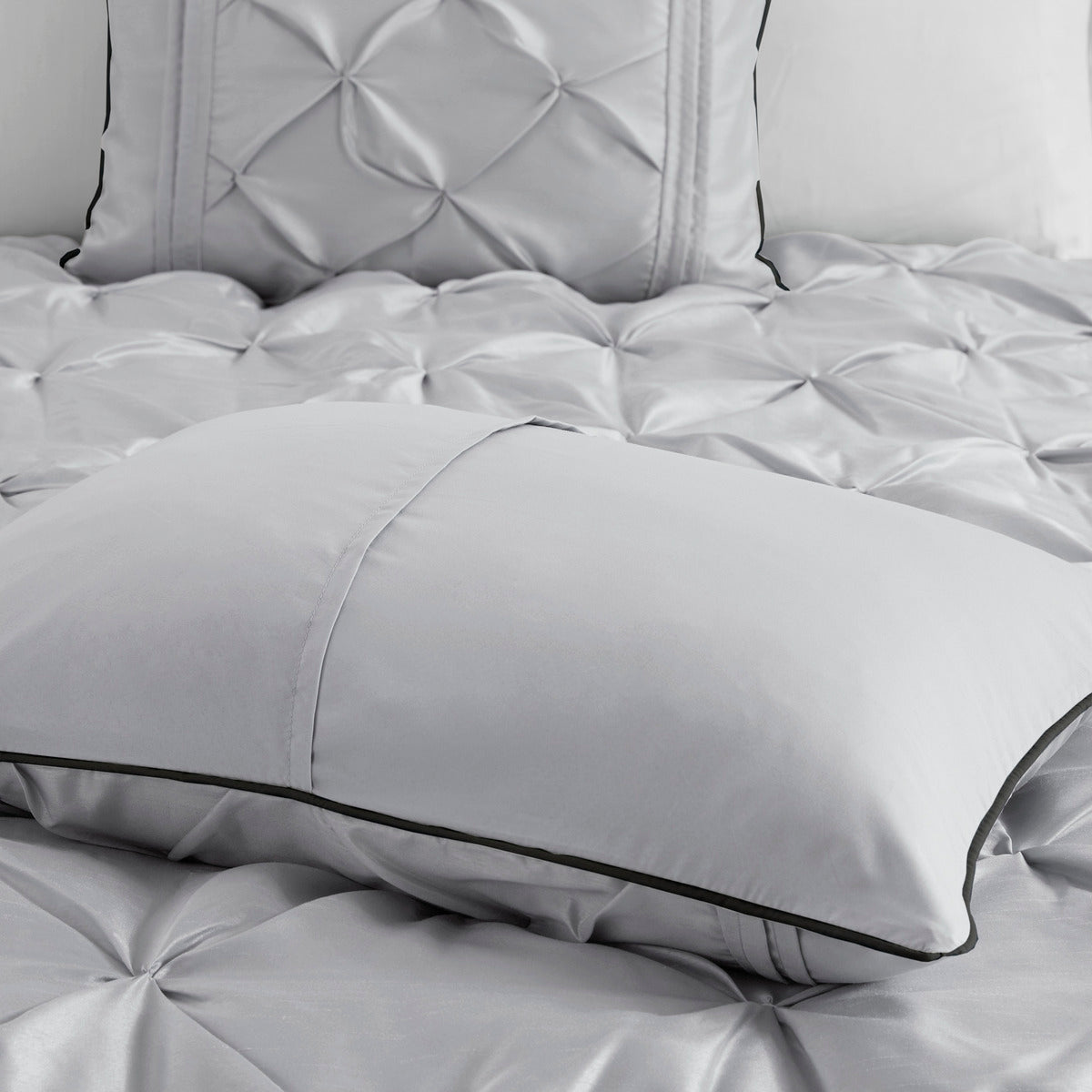 7 Piece Tufted Comforter Set Grey Queen