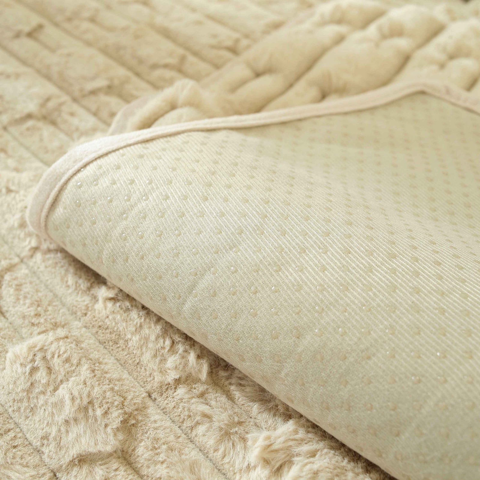 Bamboo-Style Sofa Towel, Faux Rabbit Fur Thickened Non-slip Seat Cushion Covers
