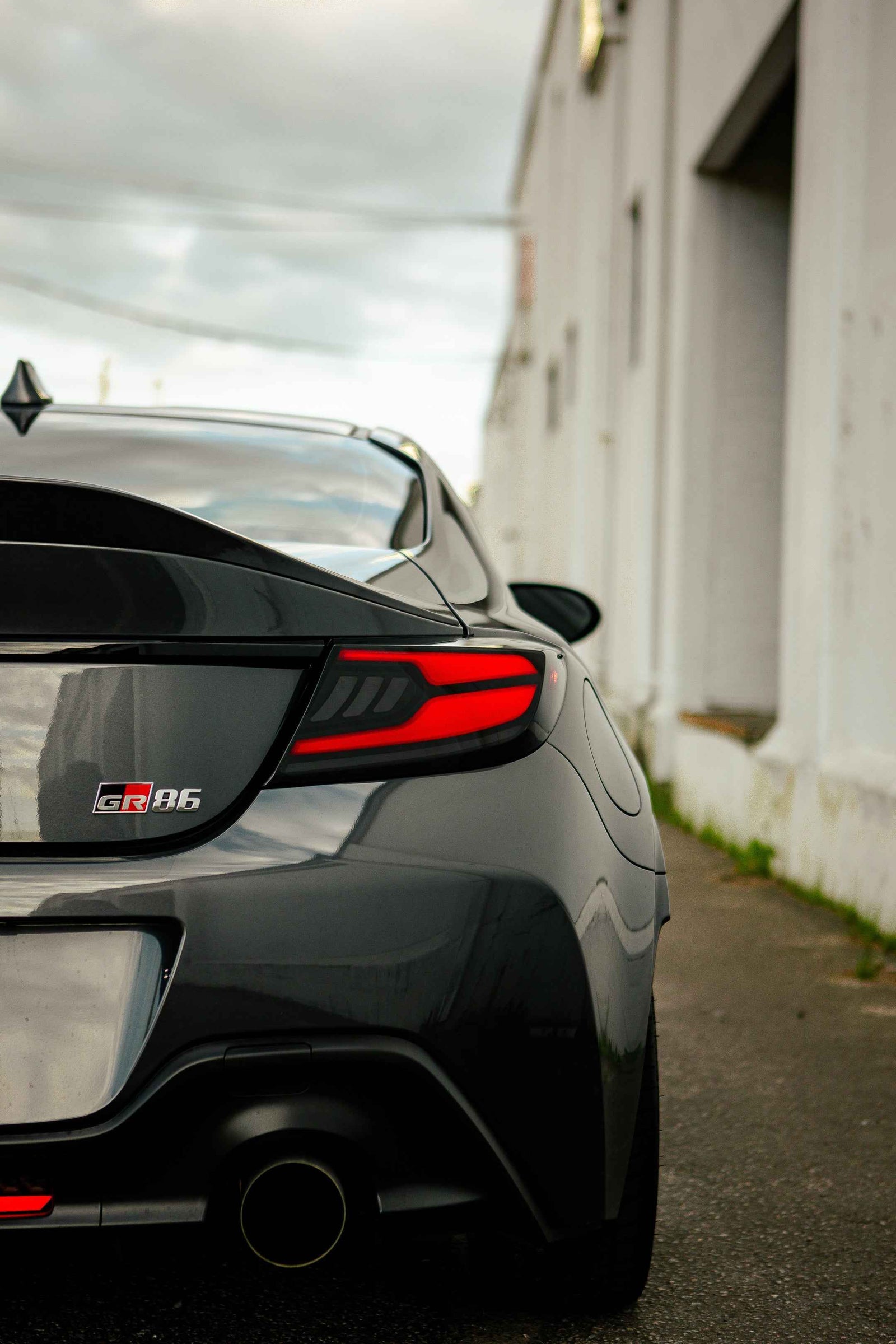 OLM Raiden LED Taillights (Clear Lens/Red Bar) - 2022+ GR86 / BRZ