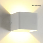 Black/White Outdoor Waterproof Aluminum Cube Shape LED Wall Lamp For Garden