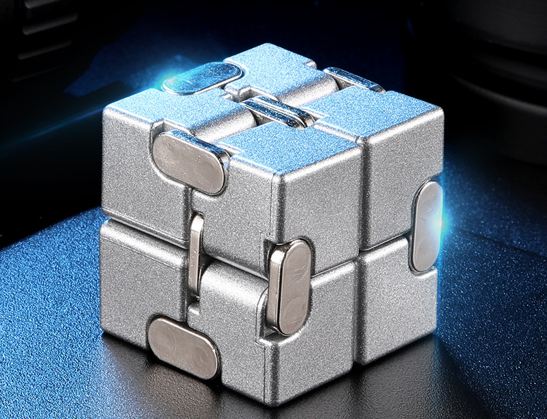 Metal Infinitive Cube Stress-Relieving Gadget