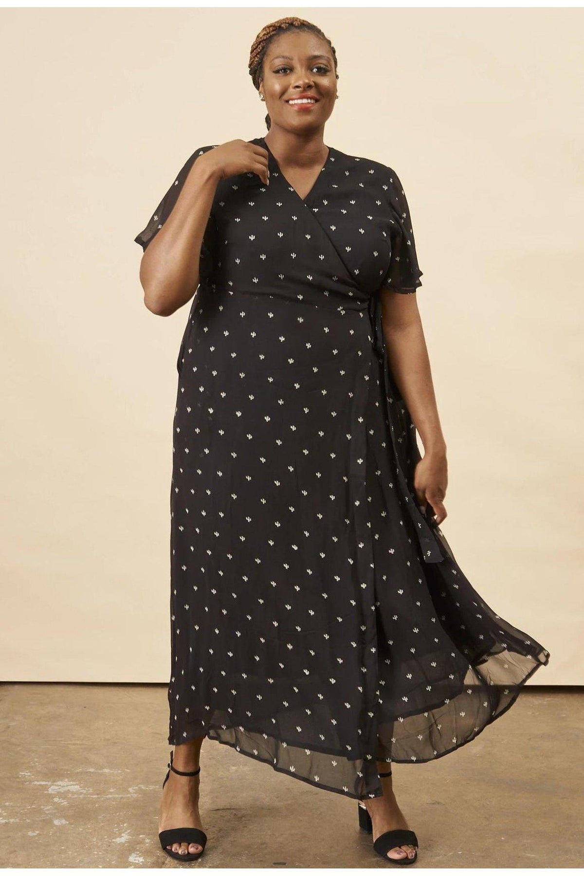 Baby Cacti Butterfly Sleeve Maxi Dress in Black + Cream
