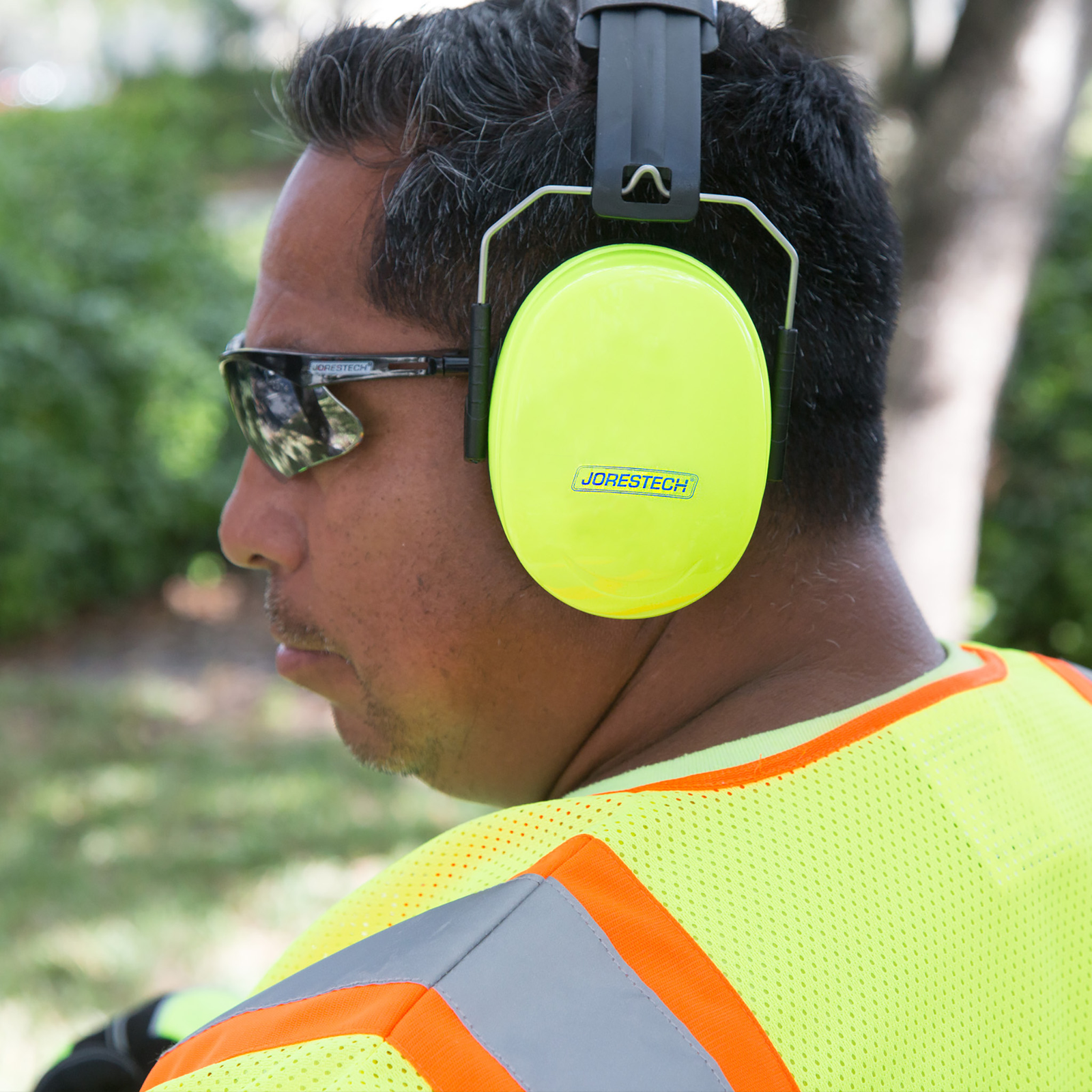 27dB NRR Noise Cancelling Hearing Protection Earmuffs