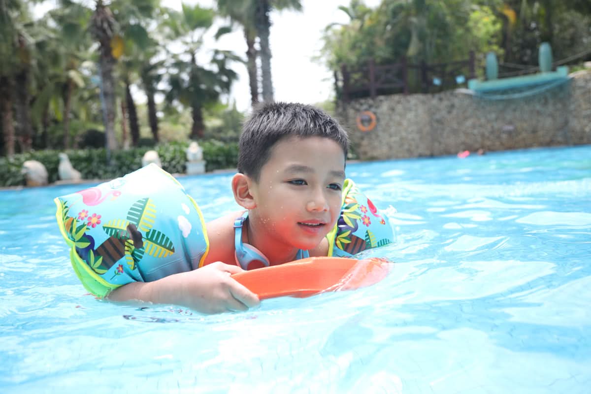 Swii - Electric floating swiming board