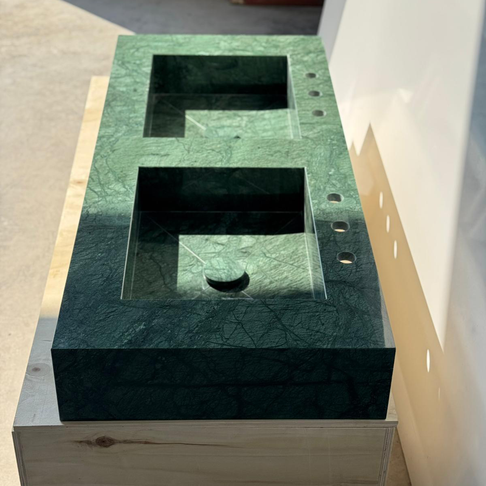 Handcrafted Verde Guatemala Marble Custom Double Sink (Ns-105)