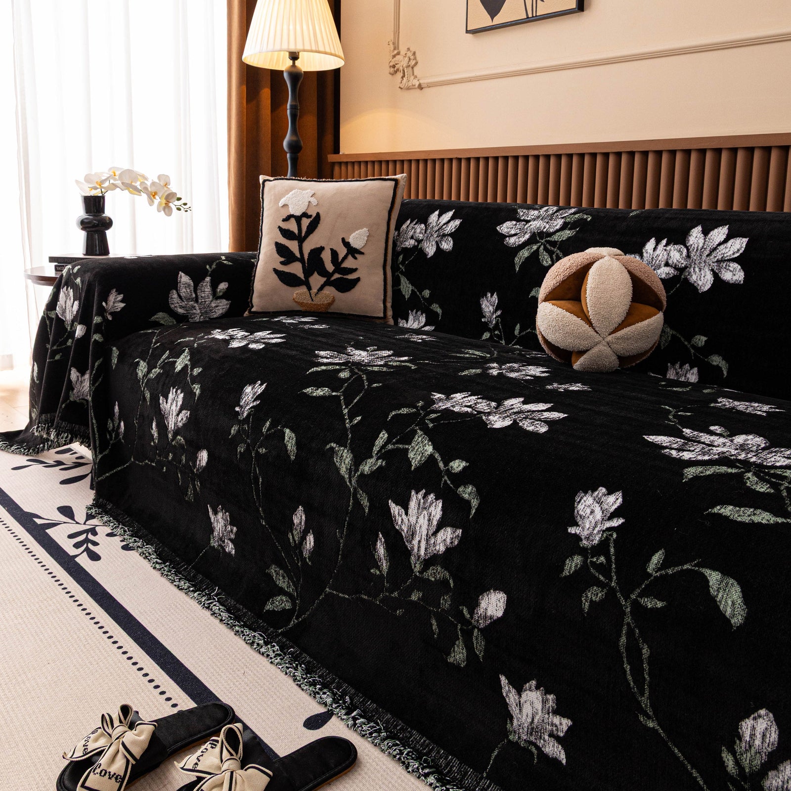 Luxury Thickened Sofa Throw Cover, Decorative Cozy Floral Jacquard Couch Cover Blanket
