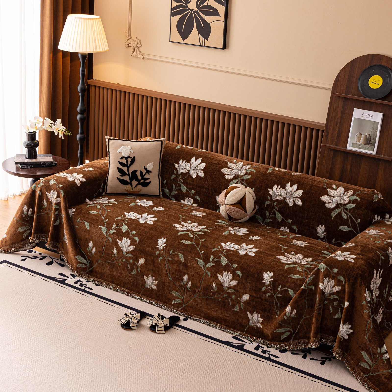 Luxury Thickened Sofa Throw Cover, Decorative Cozy Floral Jacquard Couch Cover Blanket