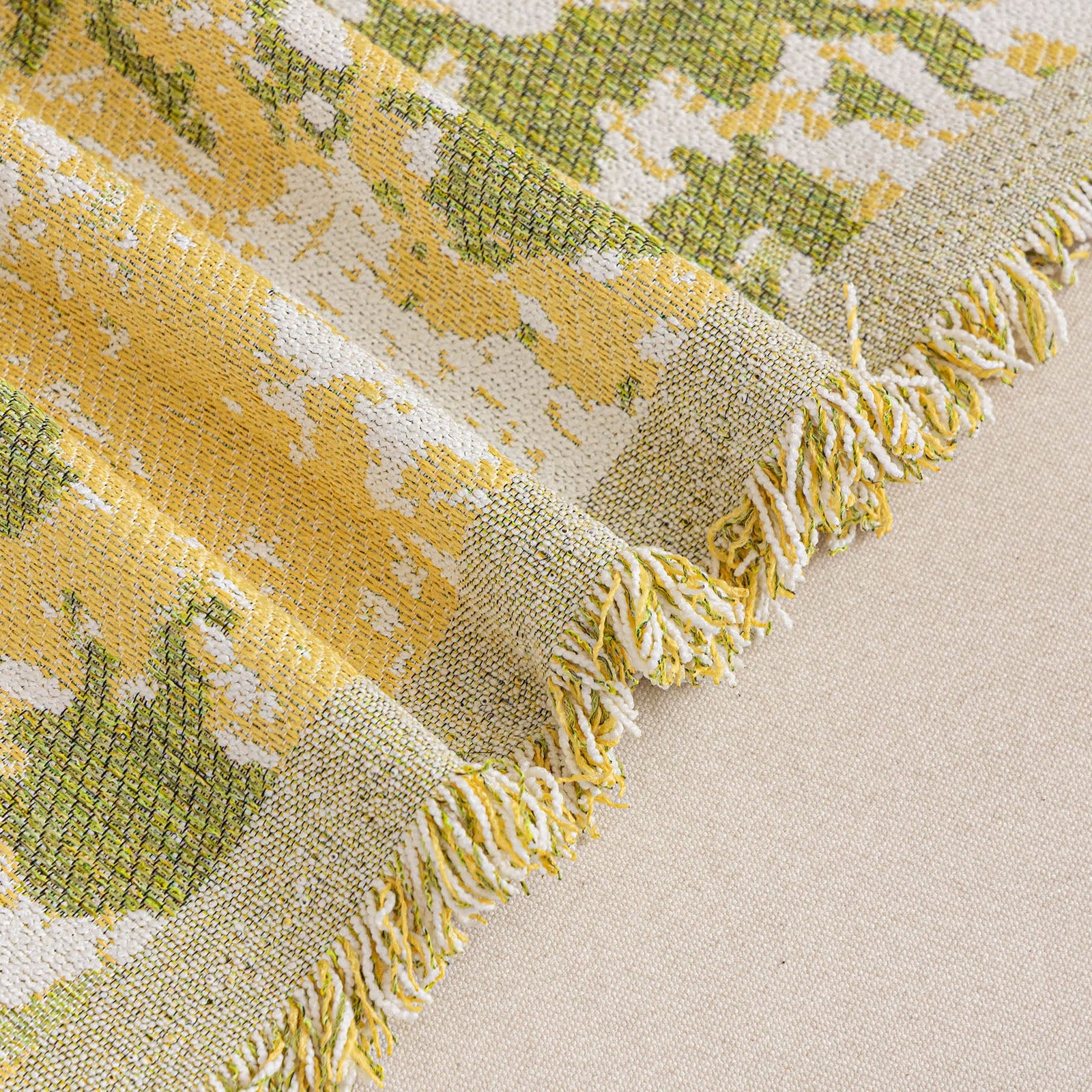 Chenille Throw Blanket Sofa Cover, Abstract Watercolor Couch Cover with Tassel Fringe