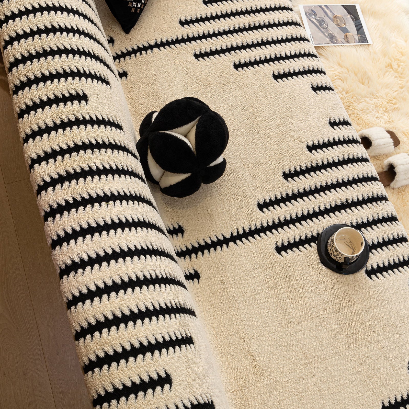 Jacquard Fleece Throw Blanket for Couch Plush Fuzzy Cozy Soft Blankets and Throws for Sofa