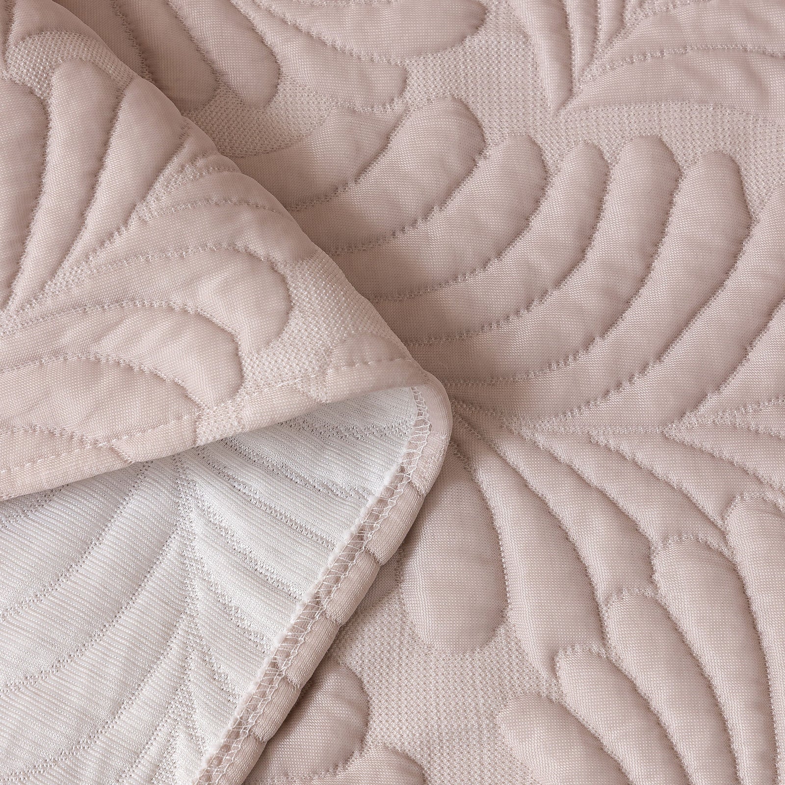 Cooling Quilted Non-Slip Furniture Protector for Pets & Kids, Washable Sofa Slipcover