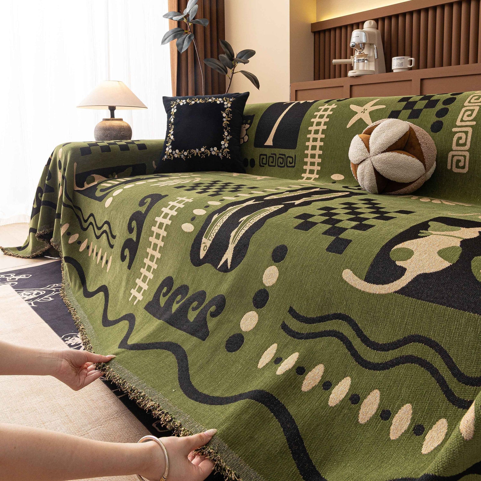 Boho Chic Woven Throw Blanket for Couch, Washable Couch Cover for Pets, Dogs, Cats