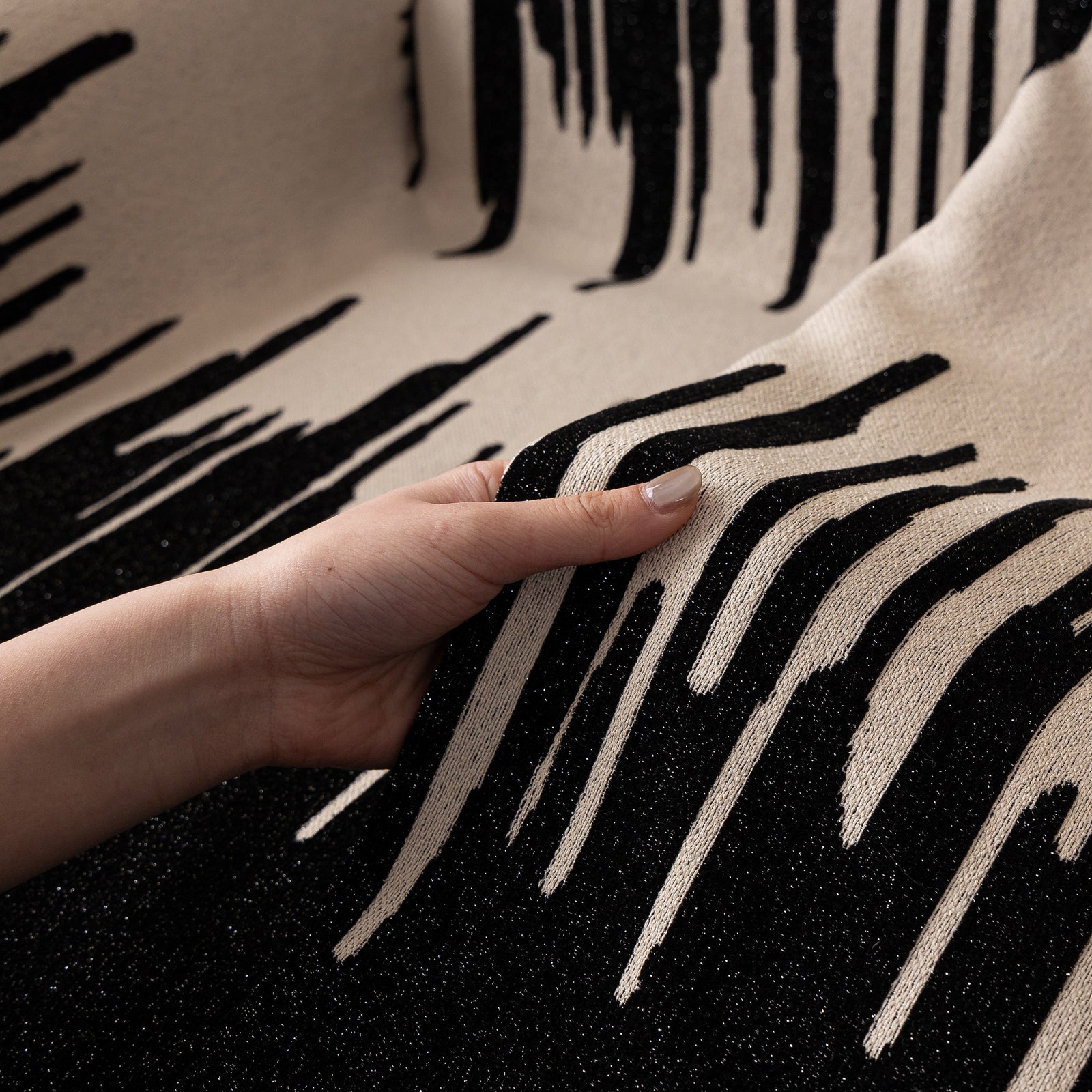 Luxury Throws for Sofas, Versatile Slipcovers & Sofa Covers for Couches and Chairs