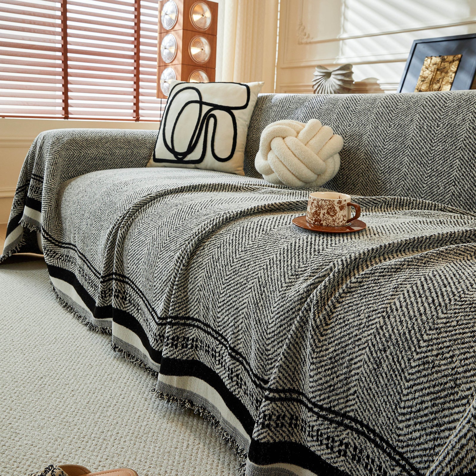 Reversible Herringbone Sofa Cover, 2-in-1 Classic British Throw Blanket for Couch