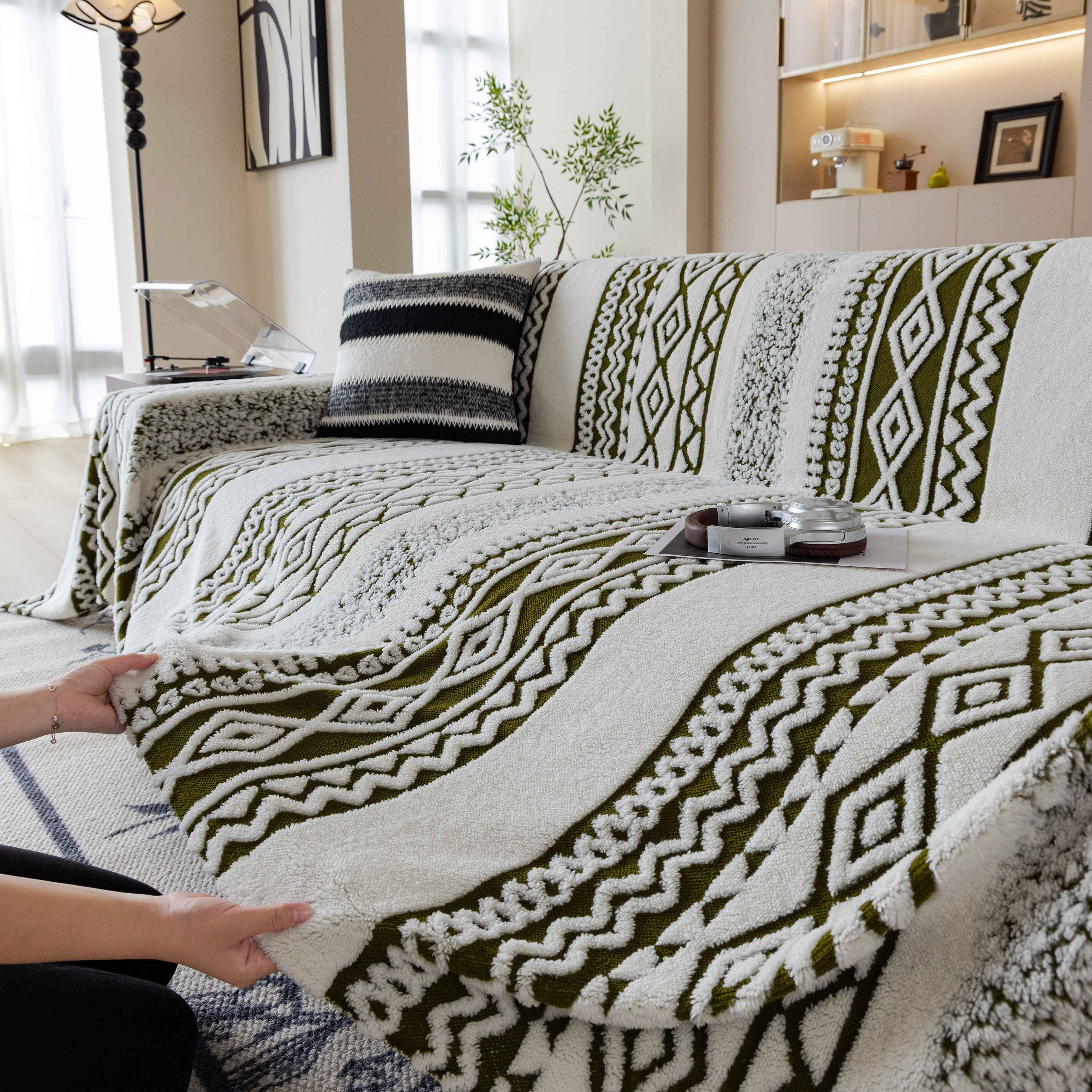 Bohemian Tufted Sofa Cover, Plush Fleece Throw Blanket with 3D Woven Aztec Stripes