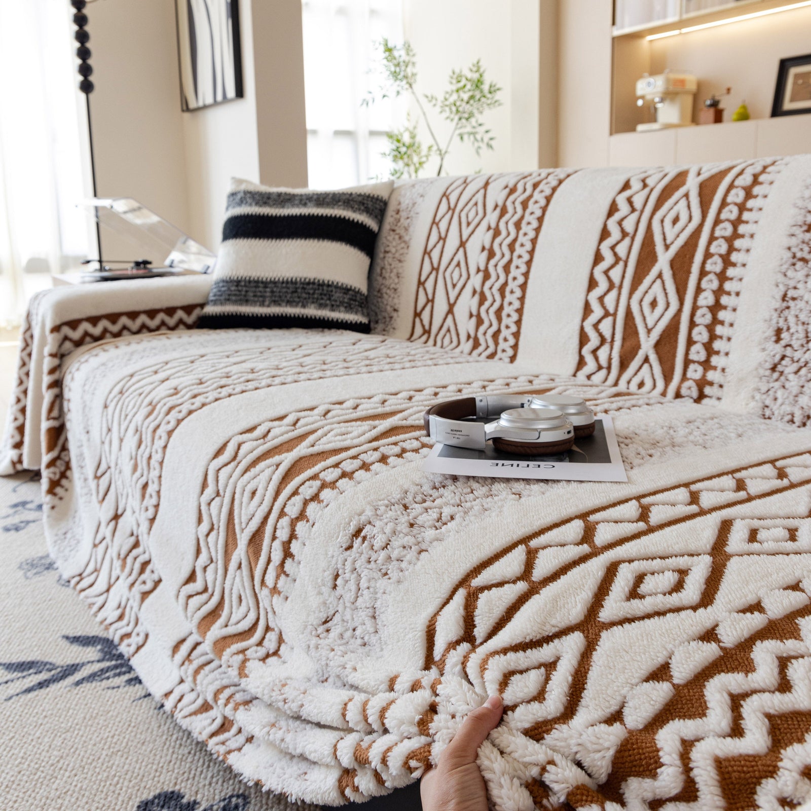 Bohemian Tufted Sofa Cover, Plush Fleece Throw Blanket with 3D Woven Aztec Stripes