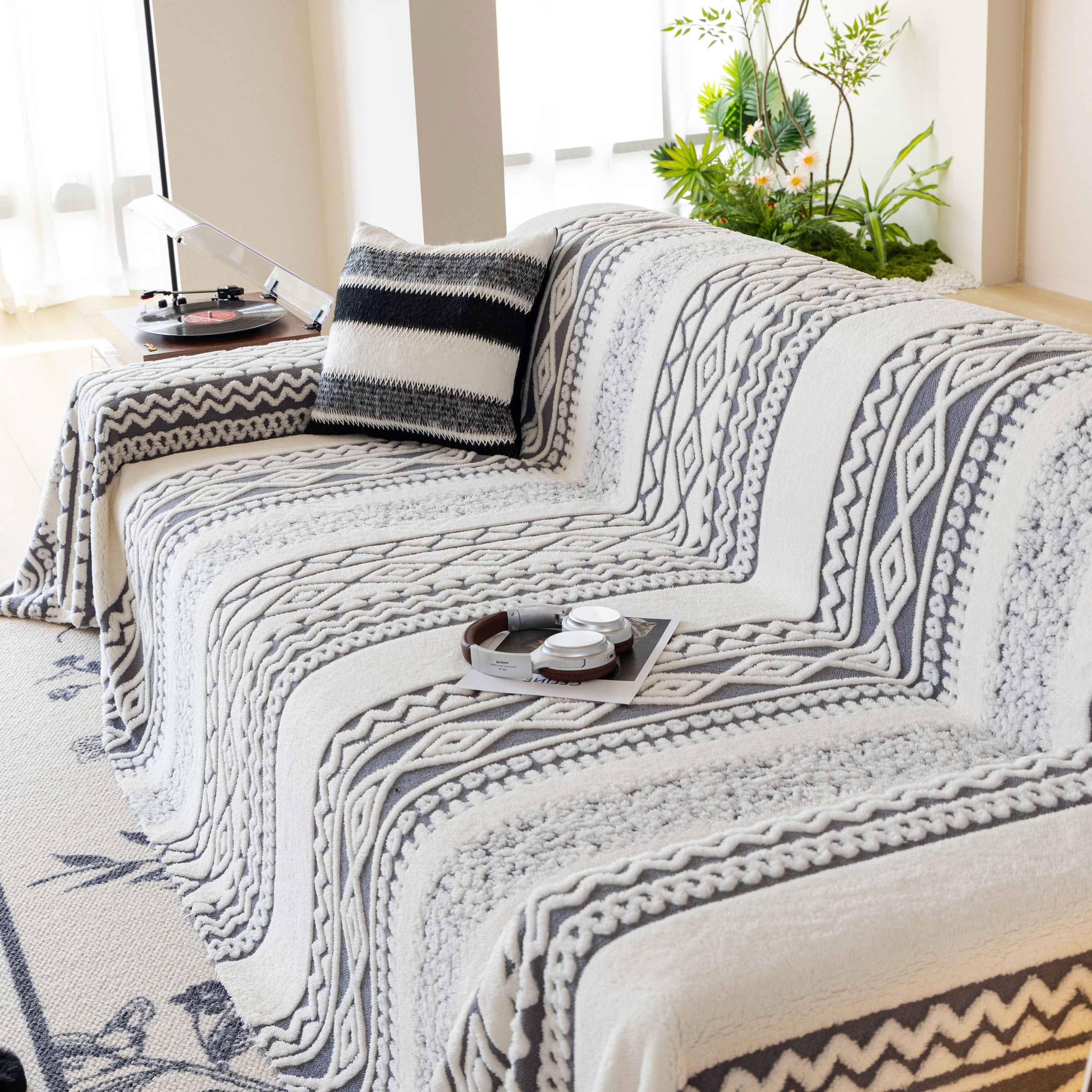 Bohemian Tufted Sofa Cover, Plush Fleece Throw Blanket with 3D Woven Aztec Stripes