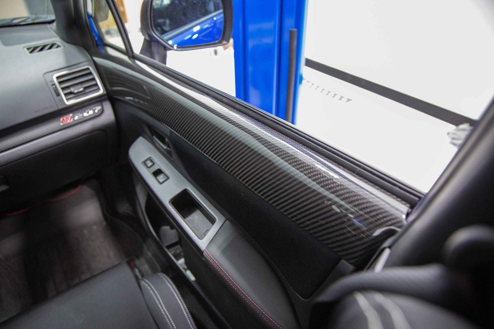 OLM LE Dry Carbon Front Door Trim Upper Panels - 2015-2021 WRX / STI