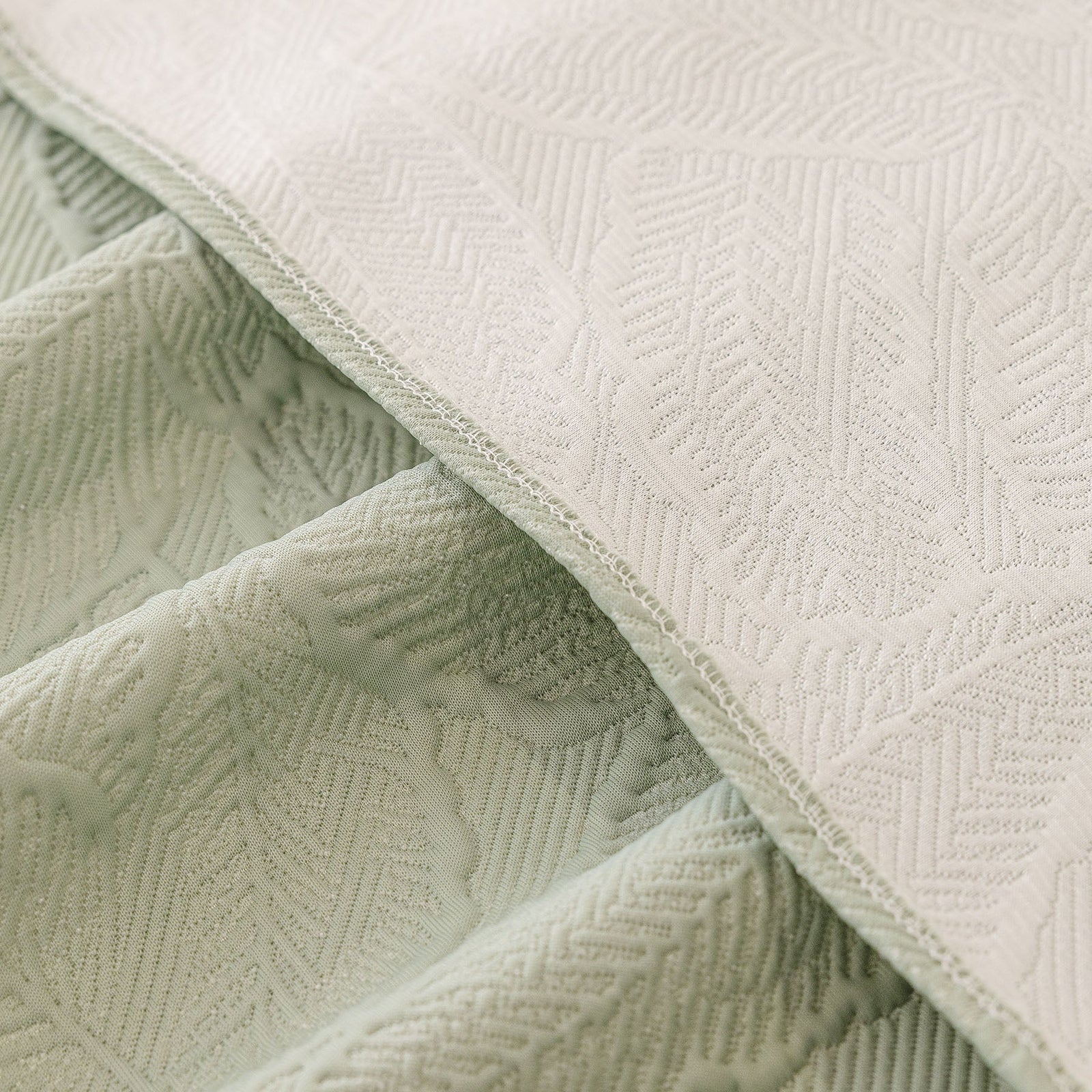 Durable Cooling Couch Cover for Dogs Textured Chic Leaf Summer Throw Cover Blanket
