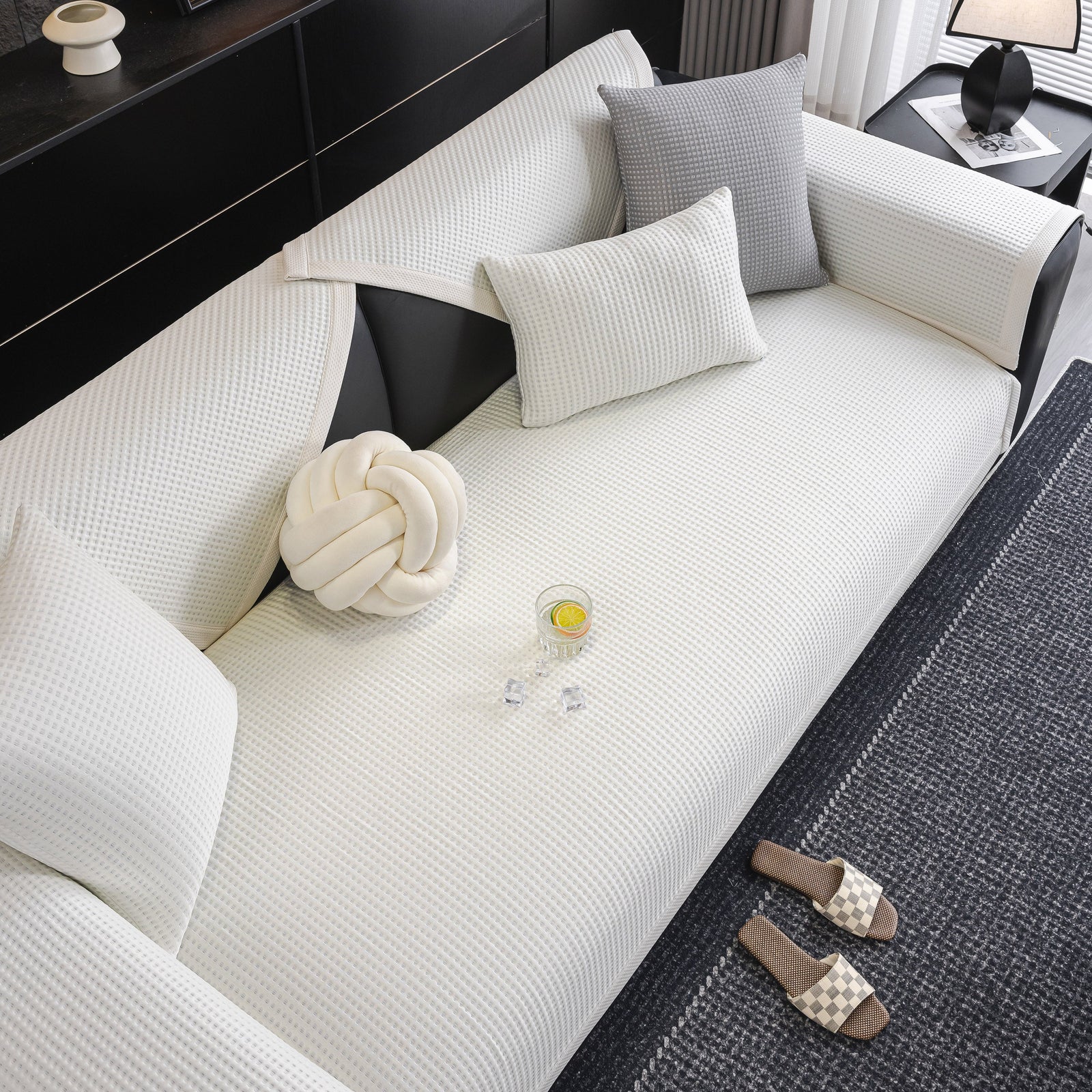 Non-Slip Cooling Breathable Couch Protector Towel, Lightweight Slipcover for Sofas