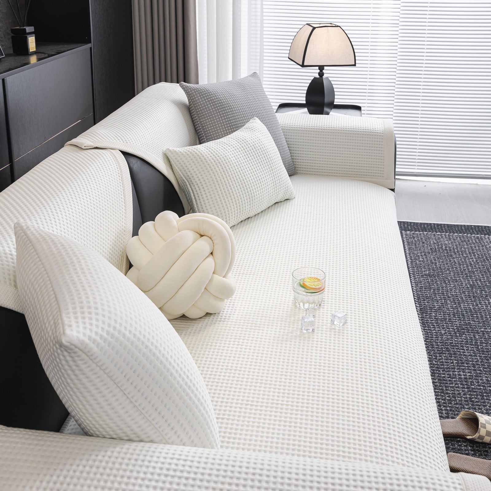 Non-Slip Cooling Breathable Couch Protector Towel, Lightweight Slipcover for Sofas