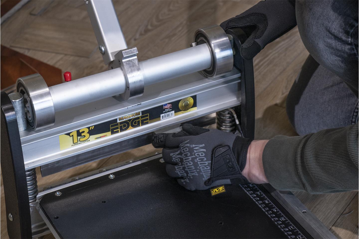 Flooring and Siding Shears - Hone Stone