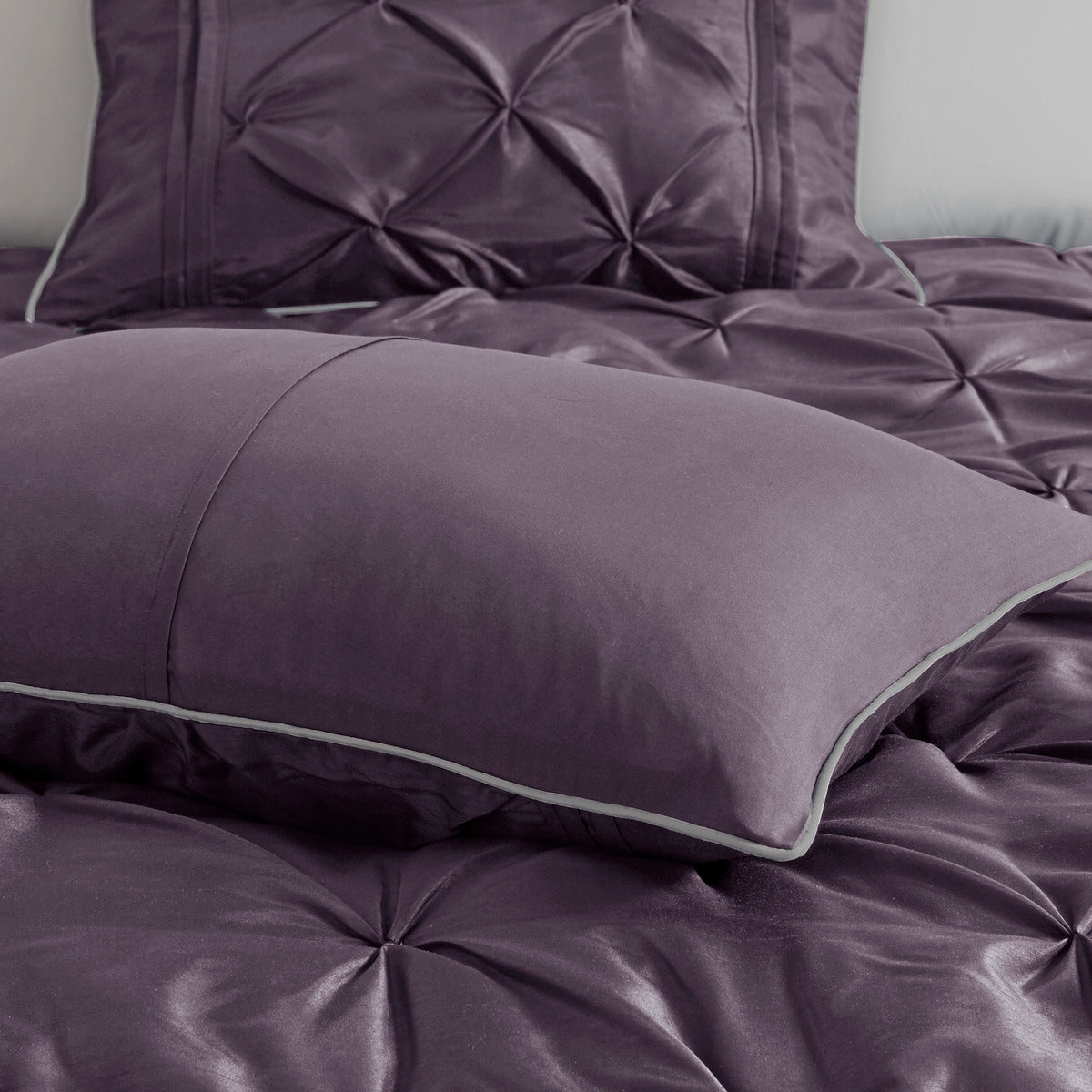 7 Piece Tufted Comforter Set in Plum for King Beds
