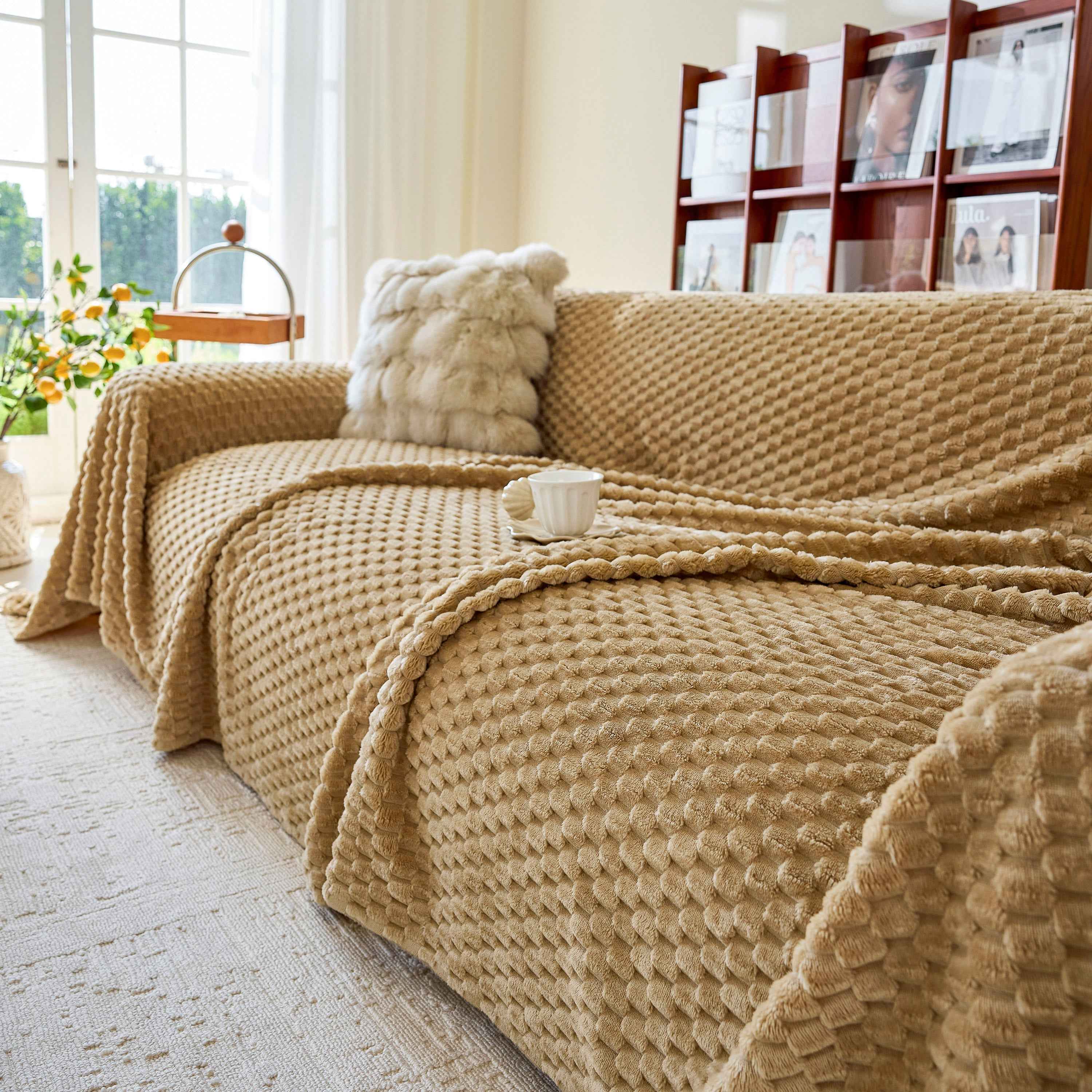 Thick Plush Non-Slip Sofa Throw Cover, Warm Soft Faux Fur Couch Protector for Winter