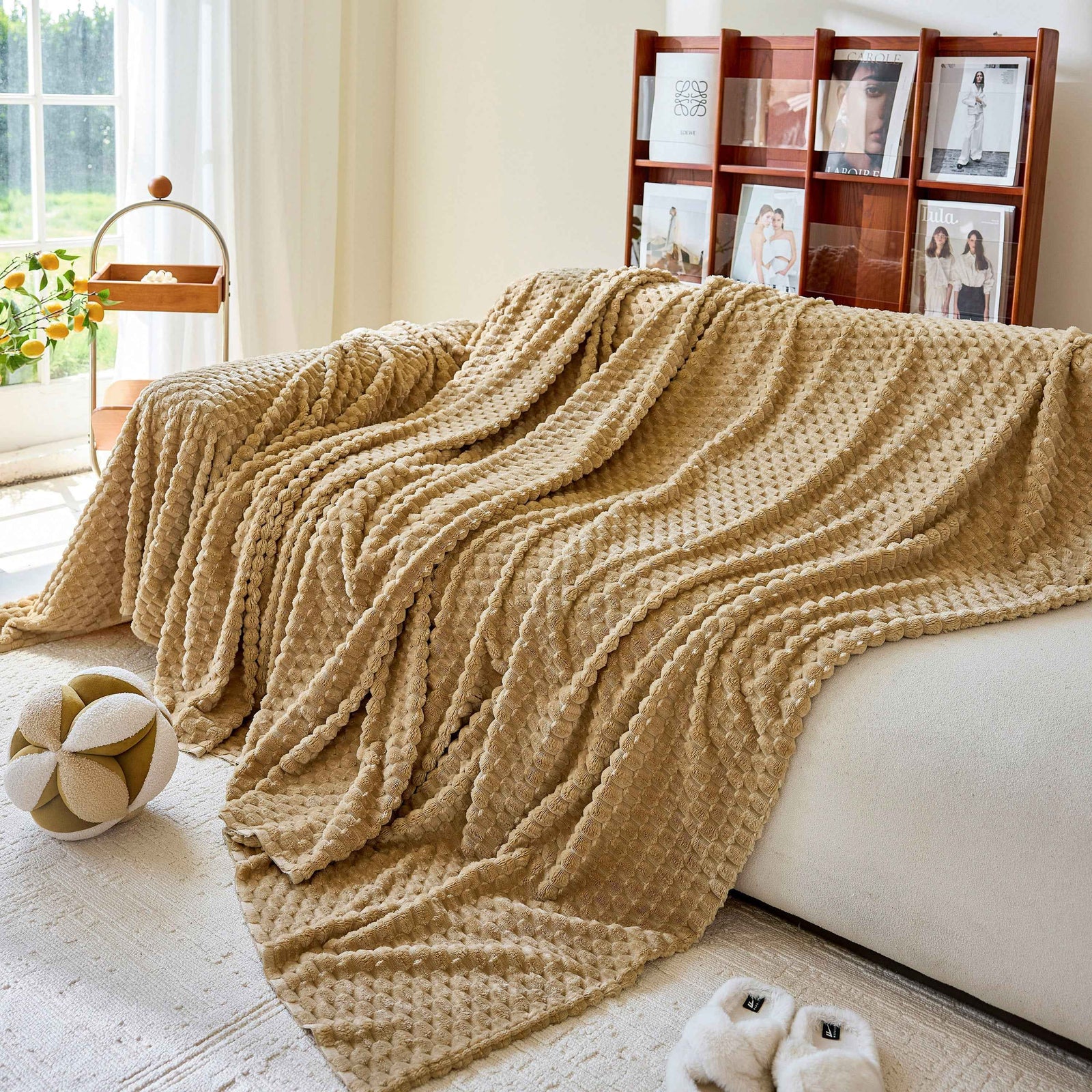 Thick Plush Non-Slip Sofa Throw Cover, Warm Soft Faux Fur Couch Protector for Winter