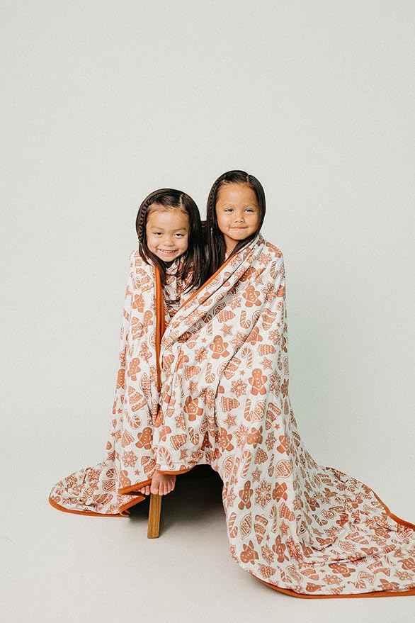 Copper Pearl Jumbo Premium Knit 3 Layer Stretchy Throw Blanket 'Gingerbread'