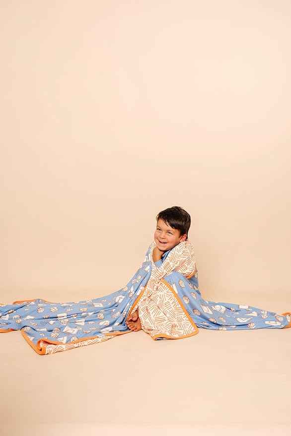 Copper Pearl Jumbo Premium Knit 3 Layer Stretchy Throw Blanket 'Dunk'