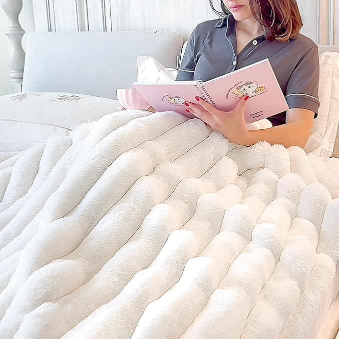 BEDELITE Faux Fur Throw Blanket for Couch, Soft and Cozy Luxurious 3D Striped Fluffy Blanket, 770GSM Thick Warm Plush Fuzzy Faux Rabbit Fur Blanket for Women Gift (Cream, 50
