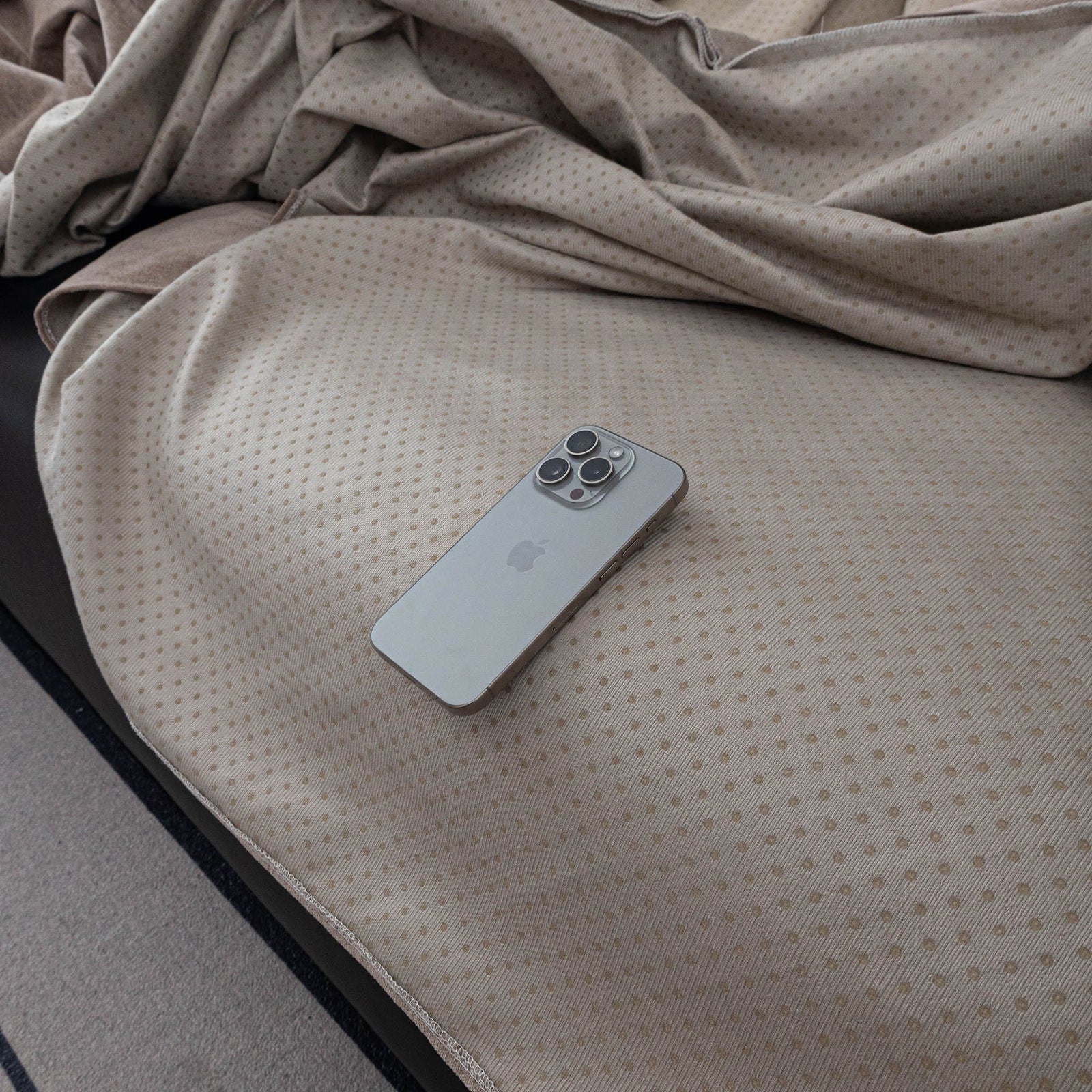 Water Resistant Couch Cover, Non Slip Furniture Protector for Leather & Fabric Sofa