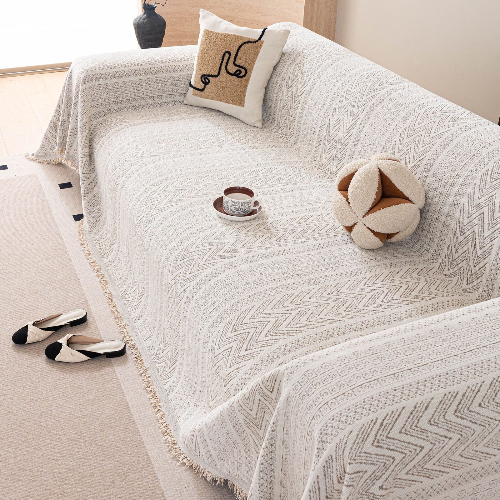 Decorative Slipcover for Pets, Kids, Boho Woven Couch Cover Throw Blanket with Tassel
