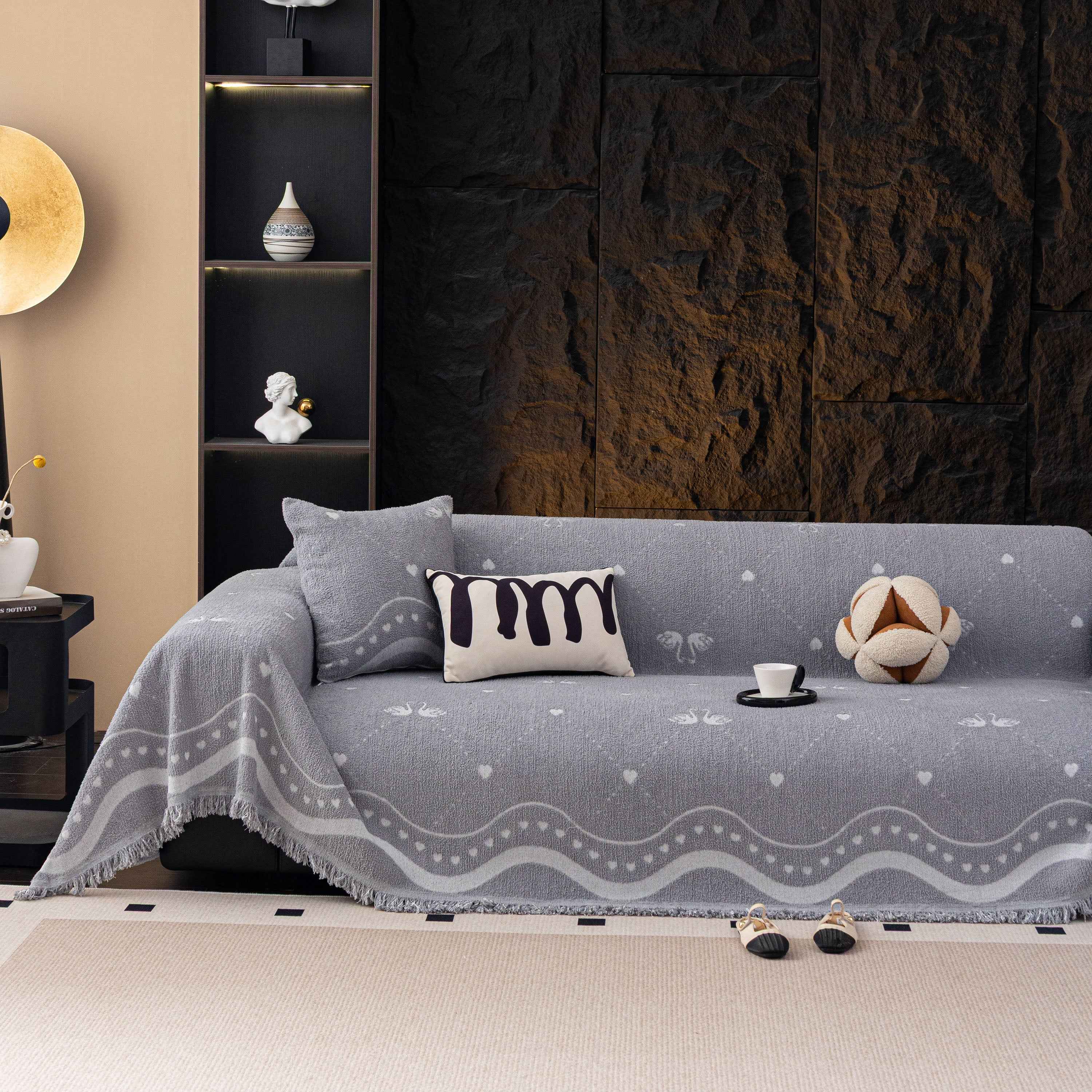 Luxurious Jacquard Couch Cover, Snag-Resistant Pet Friendly Couch Throw with Fringe