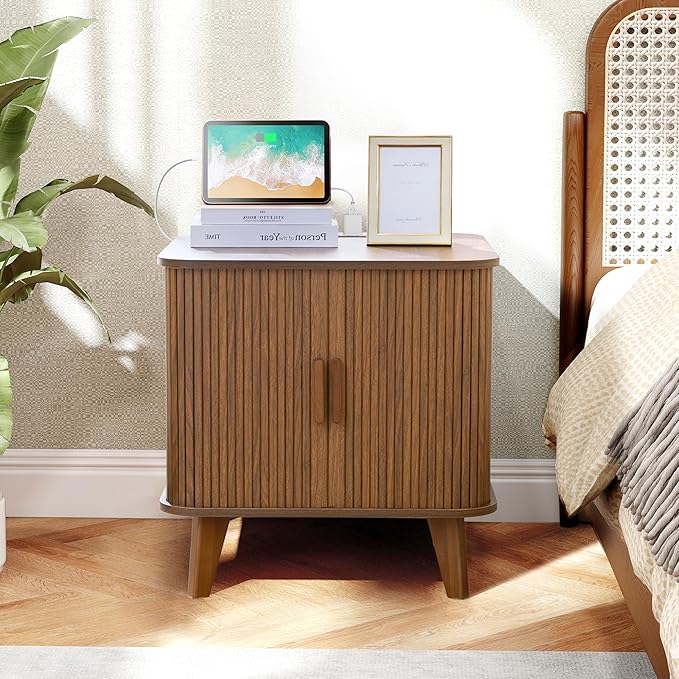 Farmhouse Square End Table with Charging Station, 24