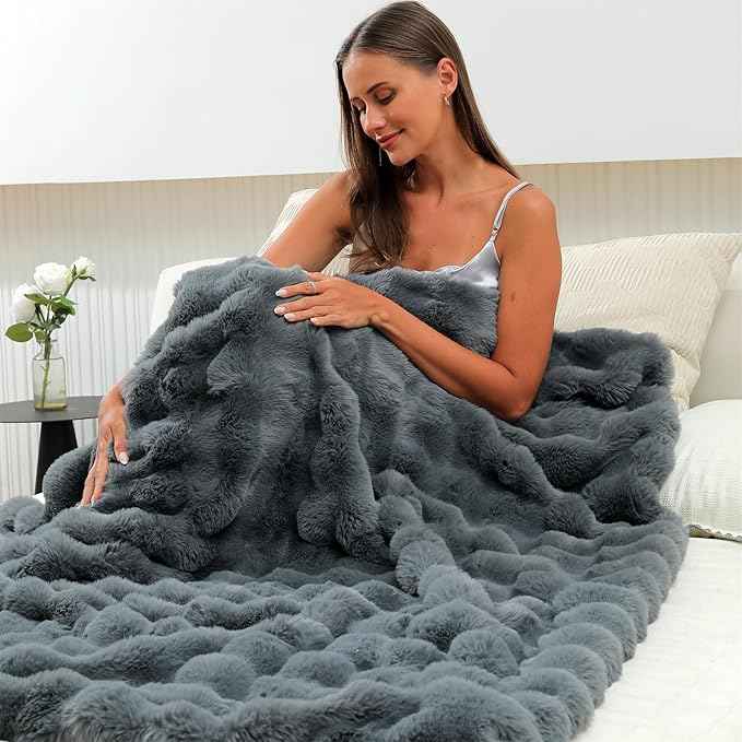 RYNGHIPY Faux Fur Blanket Double-Sided Thick Warm Blanket for Couch Soft Fluffy Furry Blankets for Sofa Chair (Dark Grey, 51''x63'')