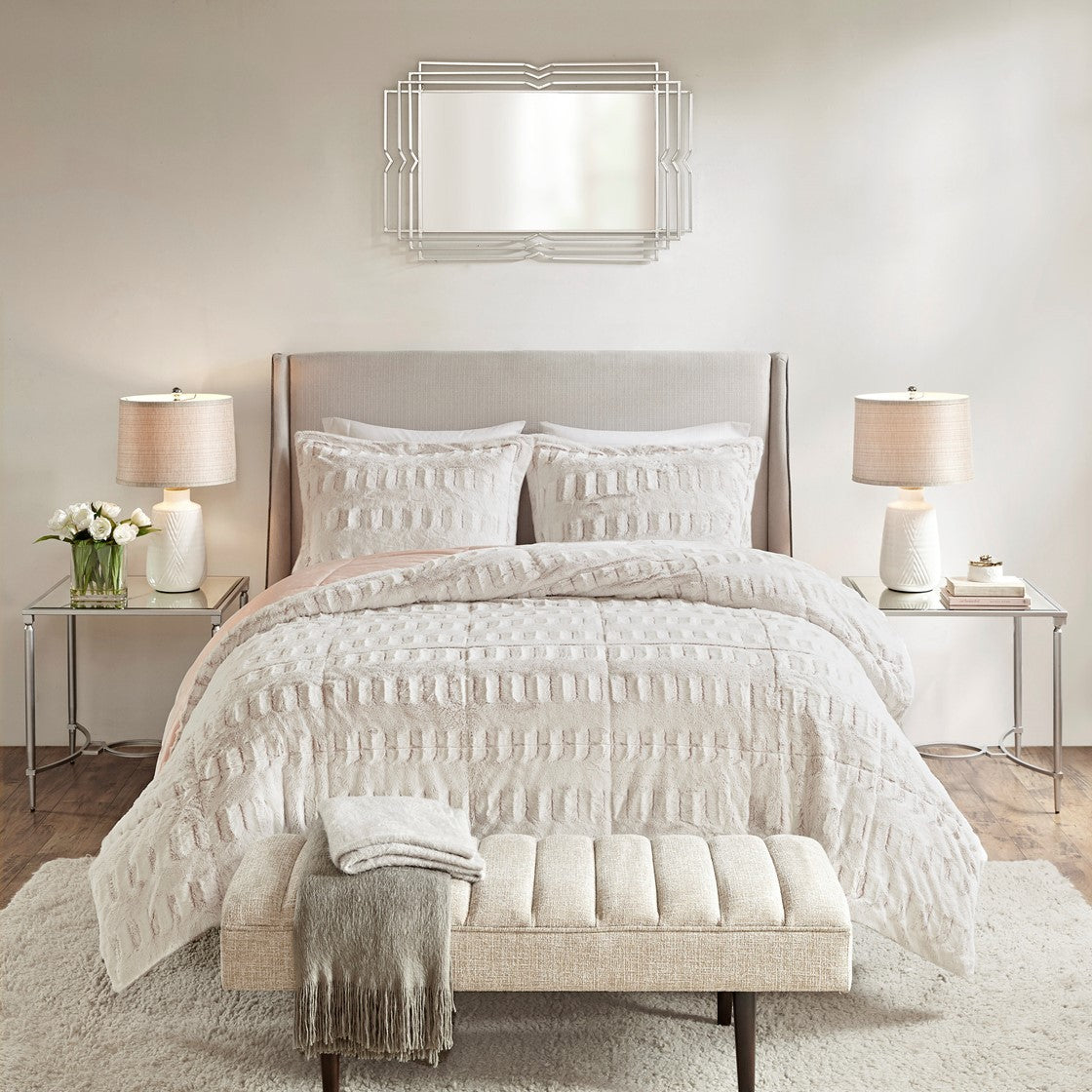 King/Cal King Back Print Long Fur Comforter Mini Set