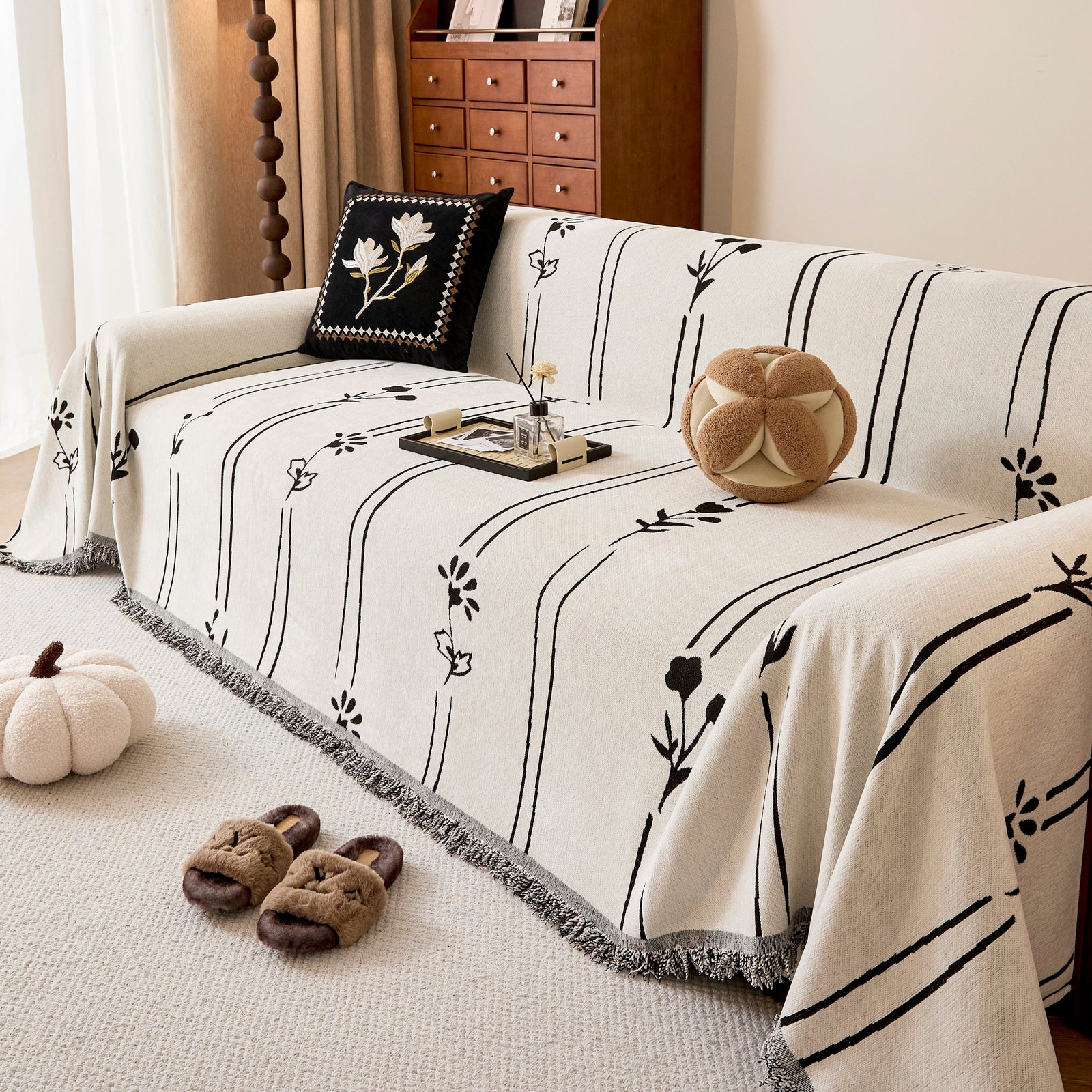 Chenille Jacquard Sofa Throw Cover with Tassel Soft Thick Couch Protector Blanket