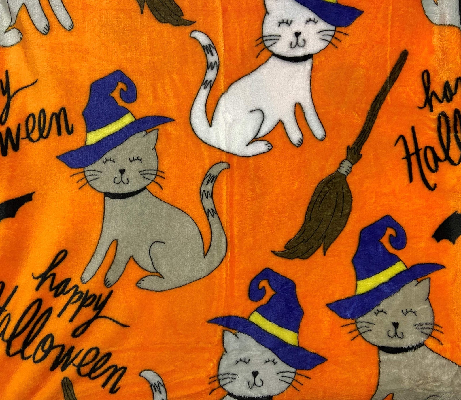 Decor & More Happy Halloween Microplush Throw Blanket (50