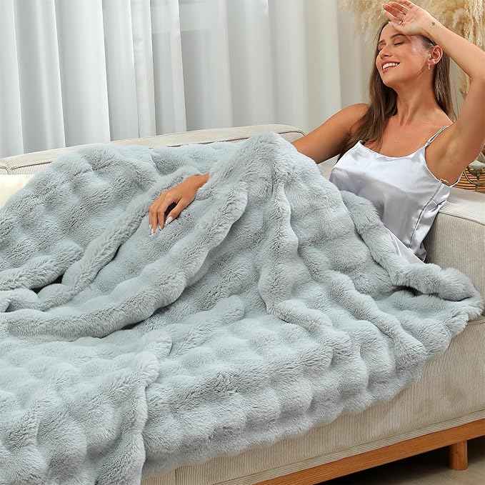 RYNGHIPY Faux Fur Throw Blanket Double Side Thick and Warm for Couch Plush Fluffy Faux Rabbit Fur Decoration for Sofa Chair and Bed Grey Winter Blanket (Grey, 51''x63'')