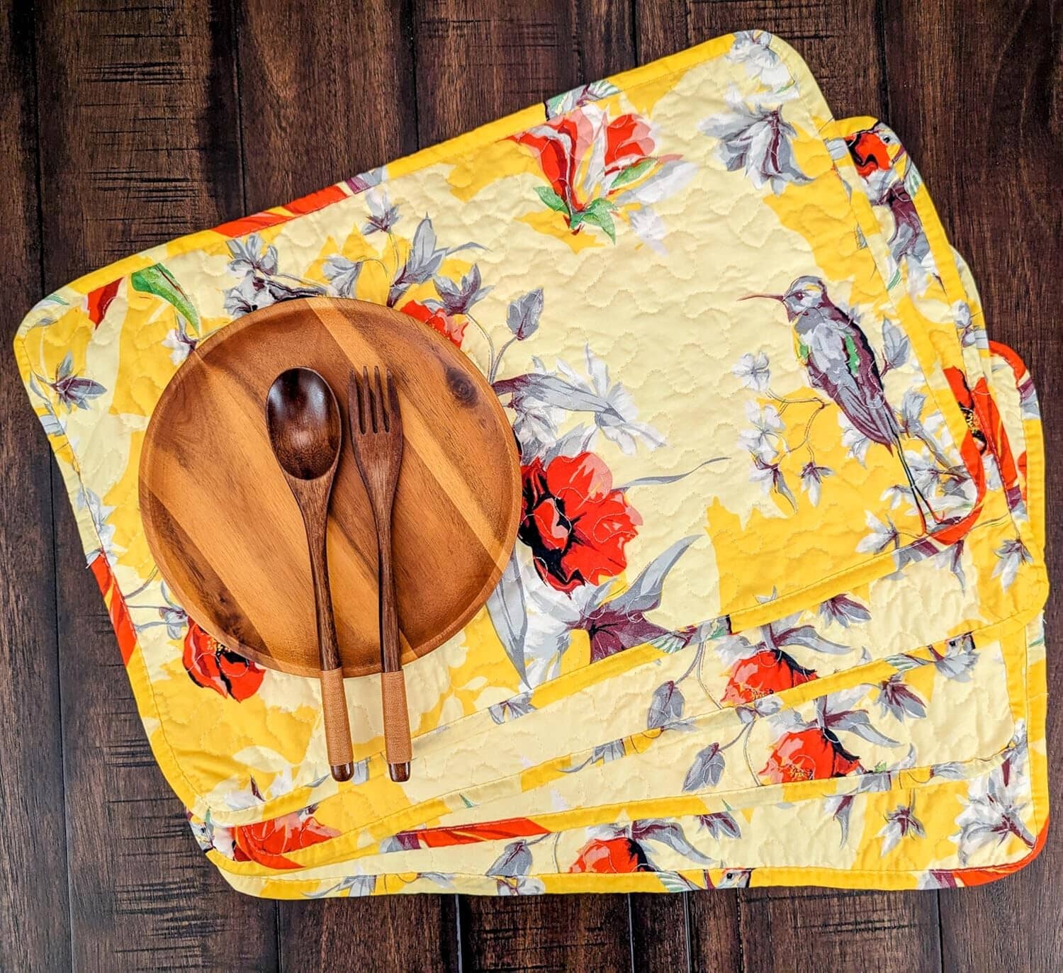DaDa Bedding Radiant Sunshine Yellow Floral Dining Table Placemats - Set of 4-Pieces Quilted Hummingbirds Farmhouse Red Flowers - 13 x 19