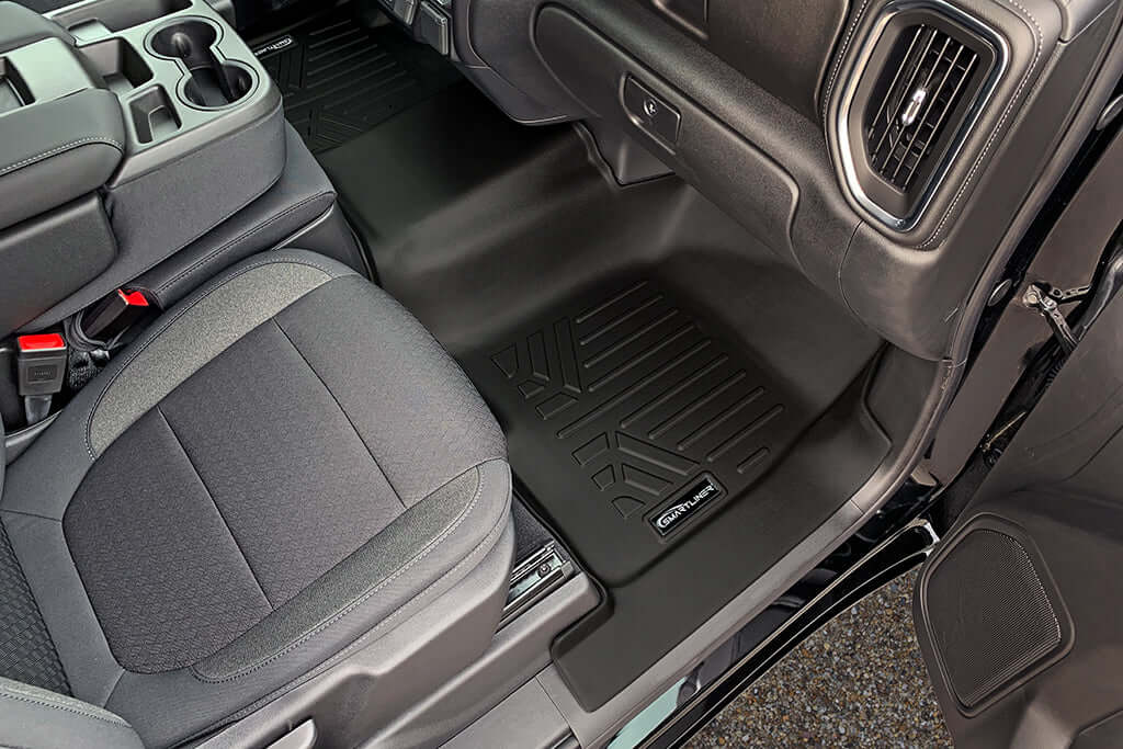 SMARTLINER Custom Fit Floor Liners Compatible With 2020-2025 Chevrolet Silverado 2500 HD | 3500 HD (Crew Cab|Carpeted Flooring|1st Row Bench Seat|With Over the Hump Coverage|without 2nd Row Underseat Storage)