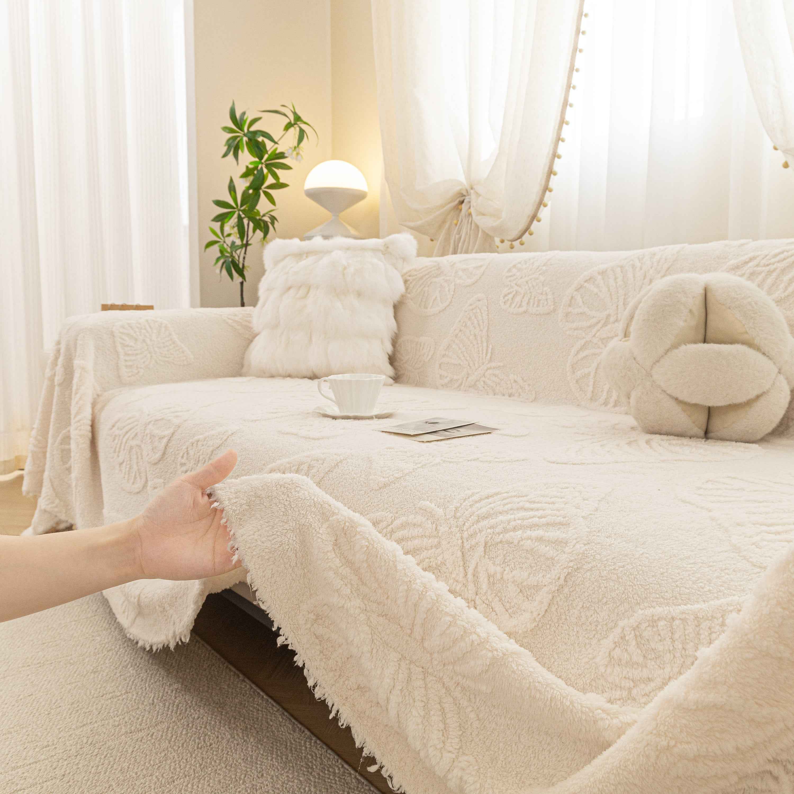 Luxury 3D Butterfly Jacquard Sofa Throw Blanket, Ultra-Soft Plush Fleece Couch Cover